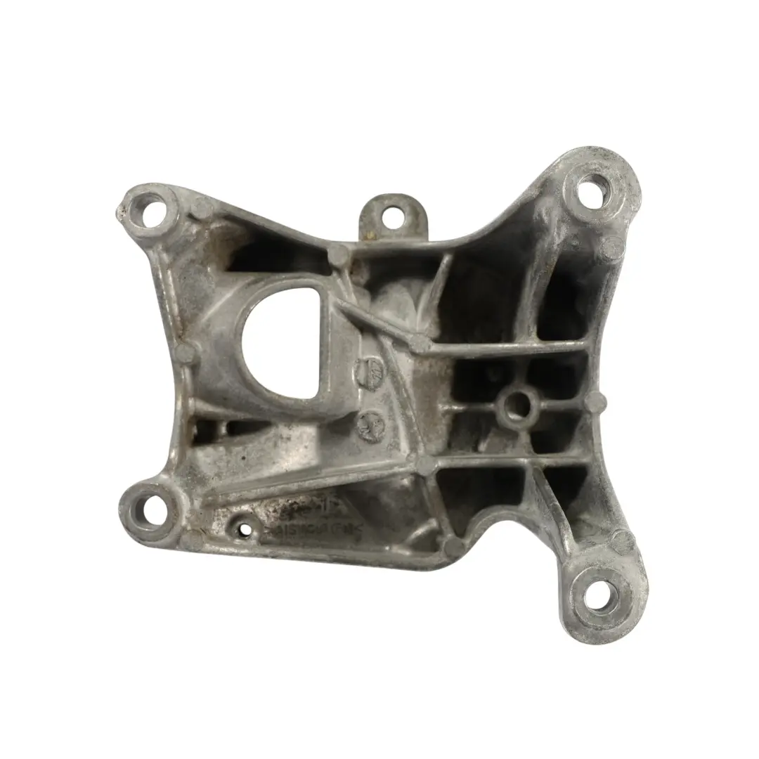 Uchwyt Mocowanie Łapa Silnika Prawy do Audi RS4 B9 RS5 F5 o numerze 4M0199308CF Audi RS4 B9 RS5 F5 Uchwyt Mocowanie Łapa Silnika Prawy - SKU 4M0199308CF - Numer Części 4M0199308CF