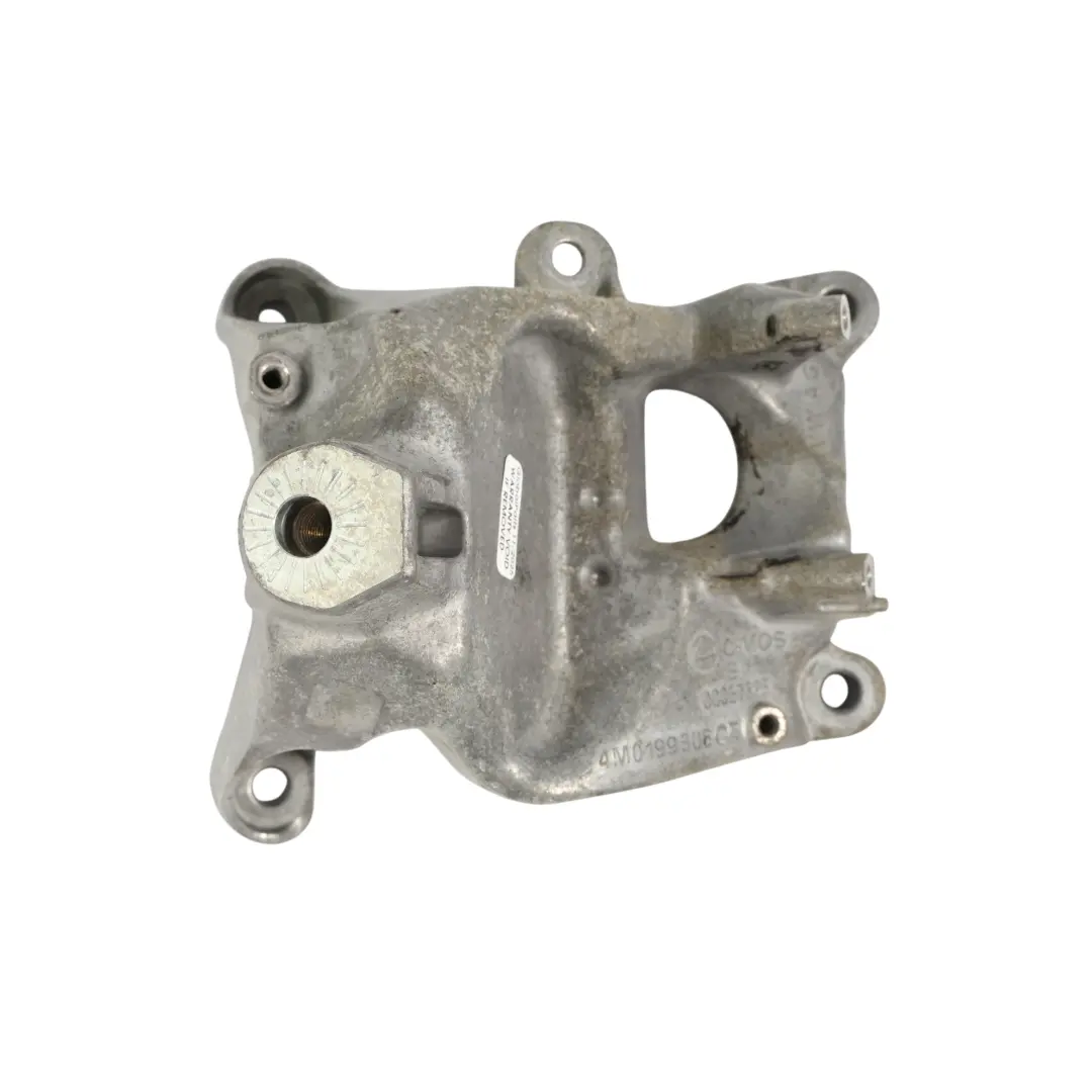 Audi RS4 B9 RS5 F5 Support Fixation Moteur Droit - SKU 4M0199308CF - Numéro de pièce 4M0199308CF