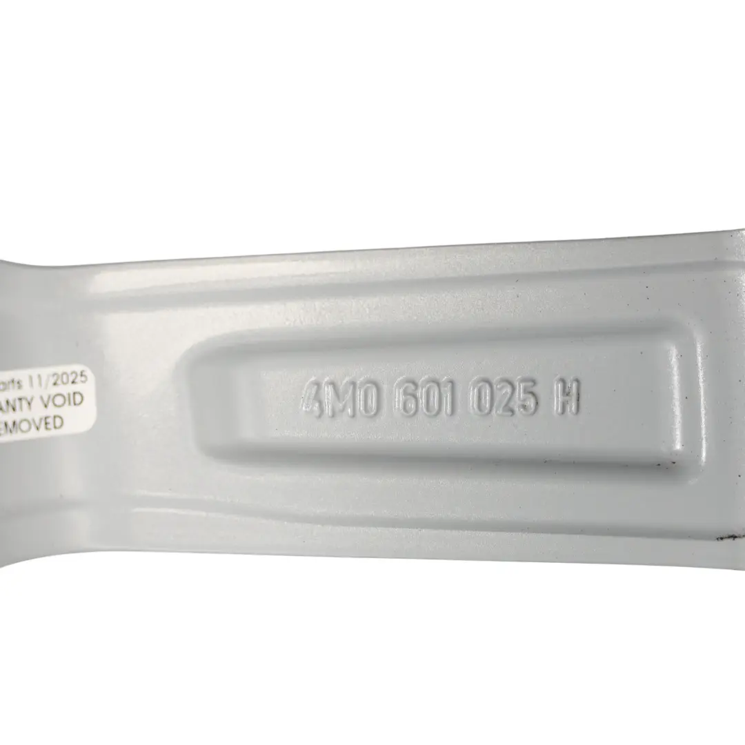 4M Argento Cerchio In Lega 20" 9J ET:33 Doppie Razze A Stella per Audi Q7 con numero di parte 4M0601025H Audi Q7 4M Argento Cerchio In Lega 20" 9J ET:33 Doppie Razze A Stella - SKU 4M0601025H-1 - Numero di parte 4M0601025H