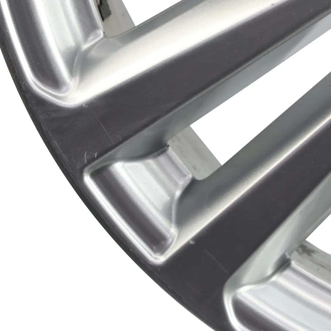 4M Jante En Alliage Argentée 20" 9J ET:33 À Double Étoile pour Audi Q7 à propos du numéro de pièce 4M0601025H Audi Q7 4M Jante En Alliage Argentée 20" 9J ET:33 À Double Étoile - SKU 4M0601025H-1 - Numéro de pièce 4M0601025H