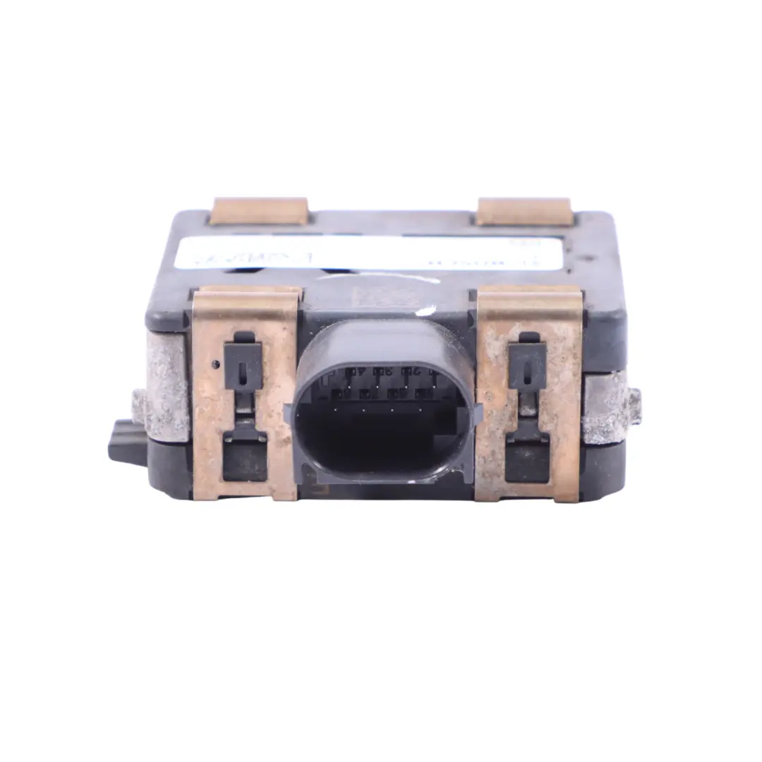 Moduł Radar Zmiany Pasa Ruchu Martwego Pola Prawy do Audi S5 F5 o numerze 4M0907566D Audi S5 F5 Moduł Radar Zmiany Pasa Ruchu Martwego Pola Prawy - SKU 4M0907566D - Numer Części 4M0907566D