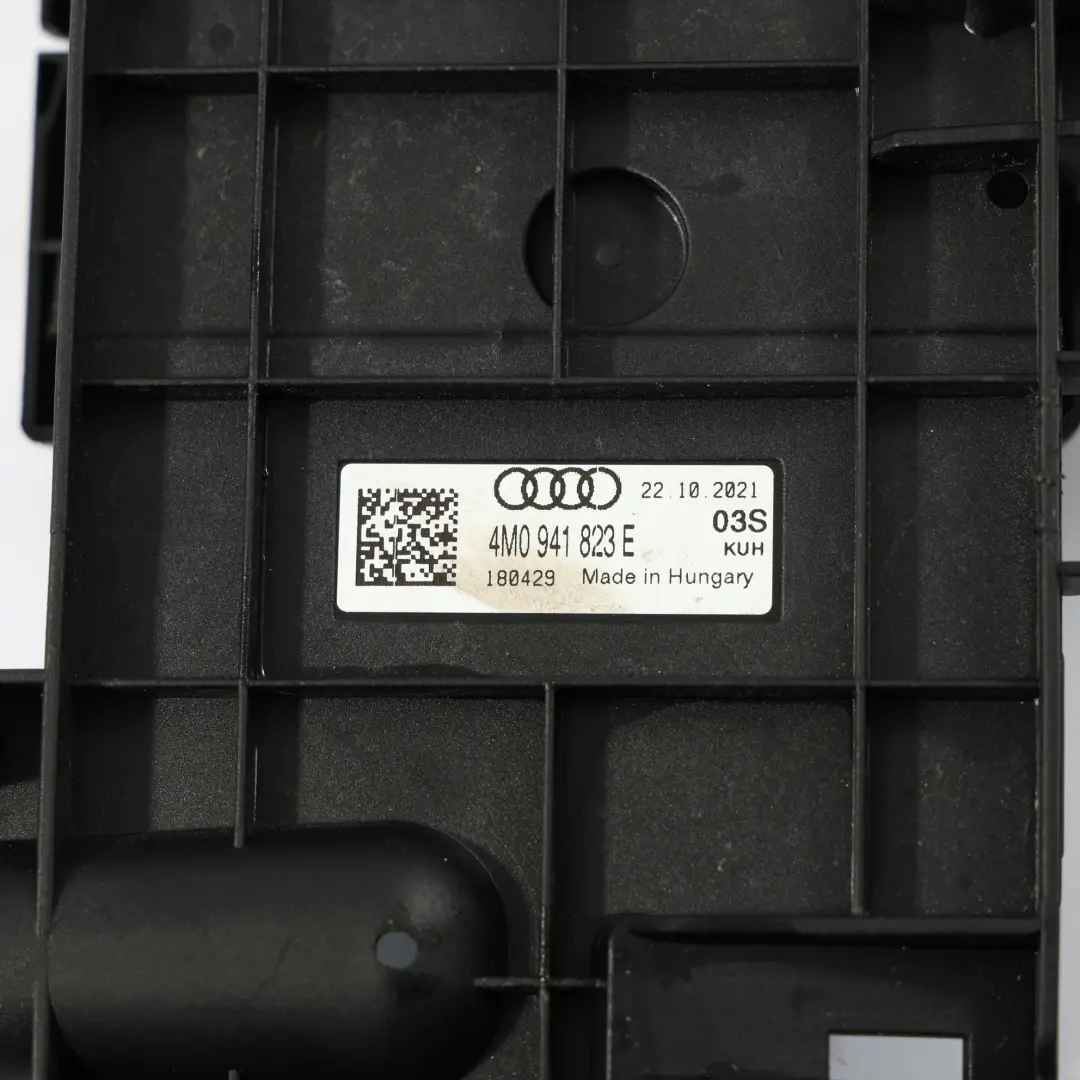 4M Boîte De Distribution Du Terminal Positif De La Batterie pour Audi Q7 à propos du numéro de pièce 4M0941823E Audi Q7 4M Boîte De Distribution Du Terminal Positif De La Batterie - SKU 4M0941823E - Numéro de pièce 4M0941823E