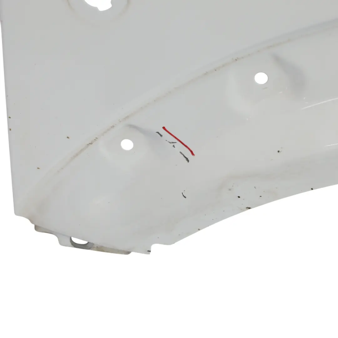 Seitenverkleidung vorne rechts Kotflügel Frozen White - Z2 für Ford Transit Connect mit Teilenummer 5131151 Ford Transit Connect Seitenverkleidung vorne rechts Kotflügel Frozen White - Z2 - SKU 5131151-FW - Teilenummer 5131151