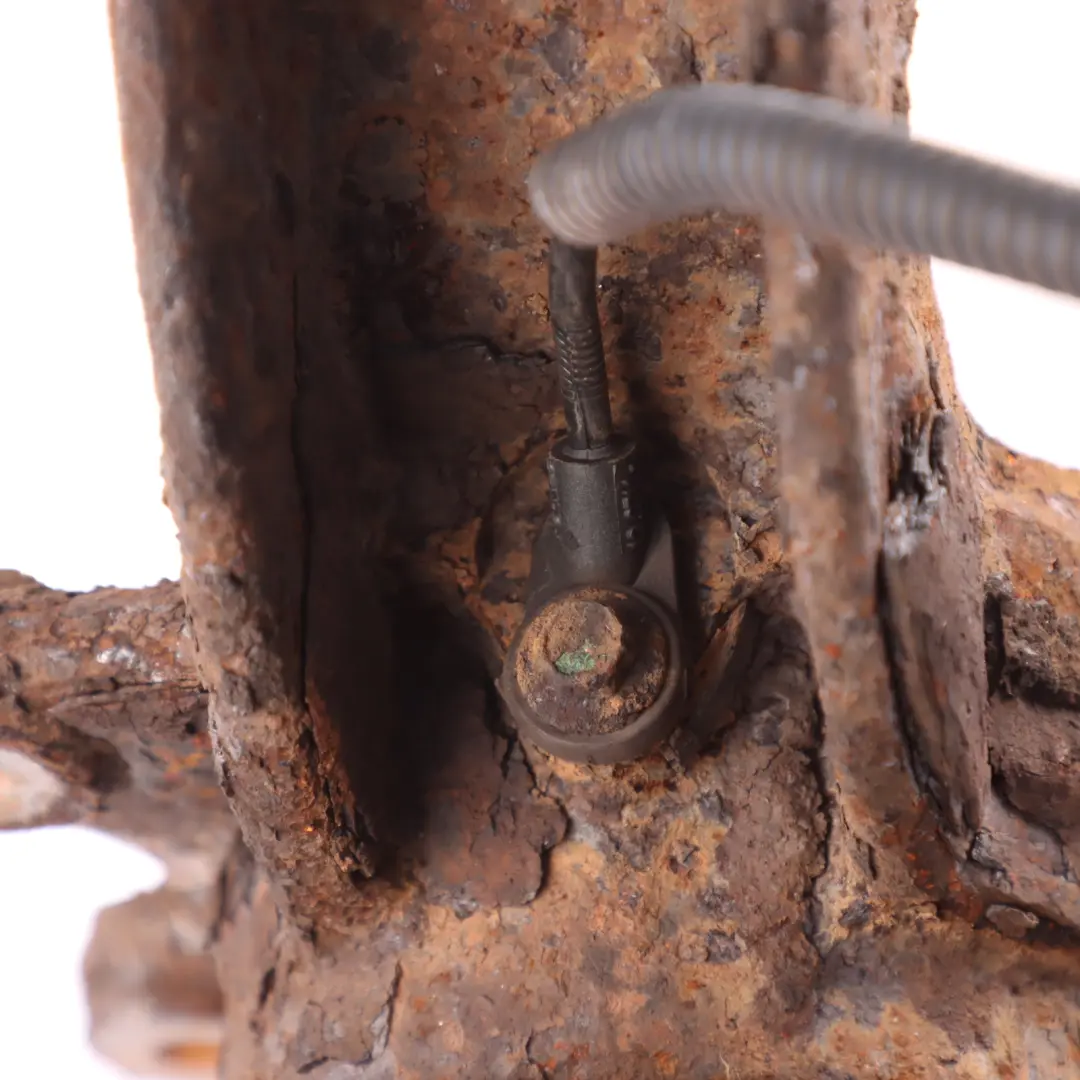 Ford Transit Connect Mk1 Porte-Moyeu Avant Gauche 2T14-3K186-DR - SKU 5213185 - Numéro de pièce 5213185