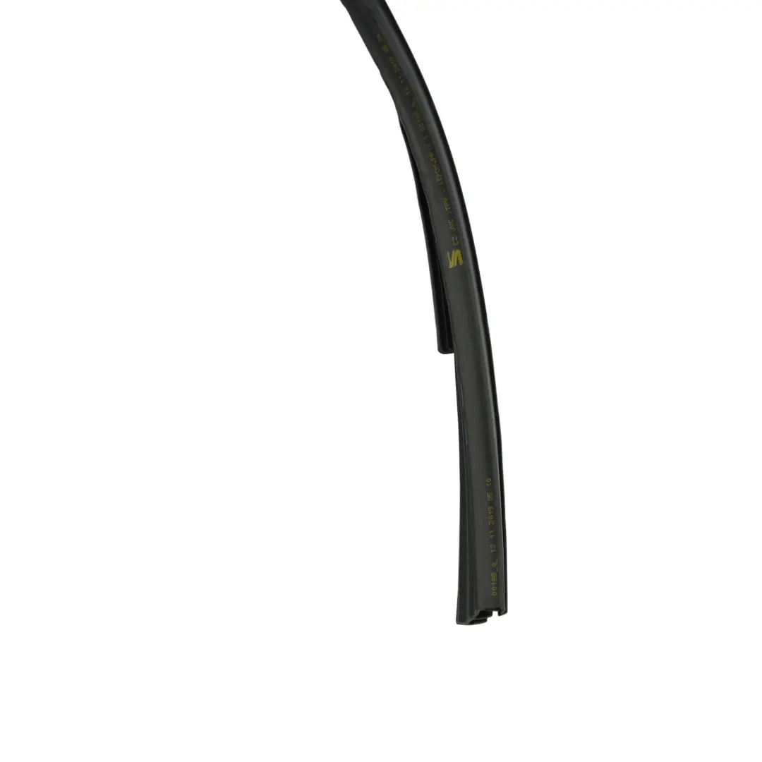 Prowadnica Uszczelka Szyby Prawy Przód do Seat Ateca Skoda Karoq o numerze 575837432Q Seat Ateca Skoda Karoq Prowadnica Uszczelka Szyby Prawy Przód - SKU 575837432Q - Numer Części 575837432Q