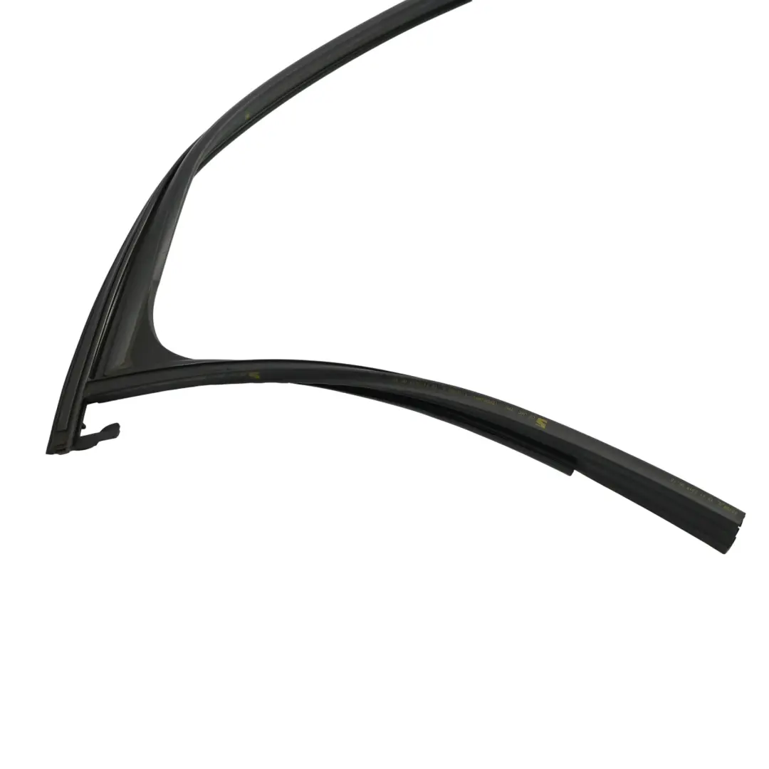 Prowadnica Uszczelka Szyby Prawy Przód do Seat Ateca Skoda Karoq o numerze 575837432Q Seat Ateca Skoda Karoq Prowadnica Uszczelka Szyby Prawy Przód - SKU 575837432Q - Numer Części 575837432Q