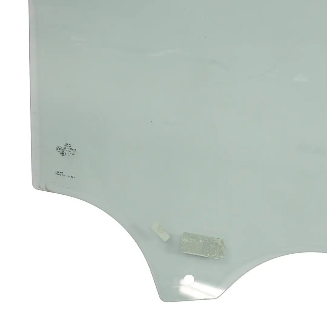 Ventana Lateral Puerta Delantera Derecha Cristal AS2 para Seat Ateca con número de pieza 575845202 Seat Ateca Ventana Lateral Puerta Delantera Derecha Cristal AS2 - SKU 575845202 - Número de pieza 575845202