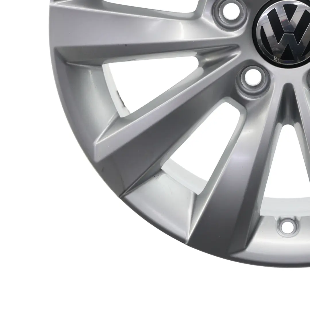 Felga Aluminiowa Srebrna 16" 6,5J ET:44 do VW Volkswagen New Beetle o numerze 5C0601025T VW Volkswagen New Beetle Felga Aluminiowa Srebrna 16" 6,5J ET:44 - SKU 5C0601025T-1 - Numer Części 5C0601025T