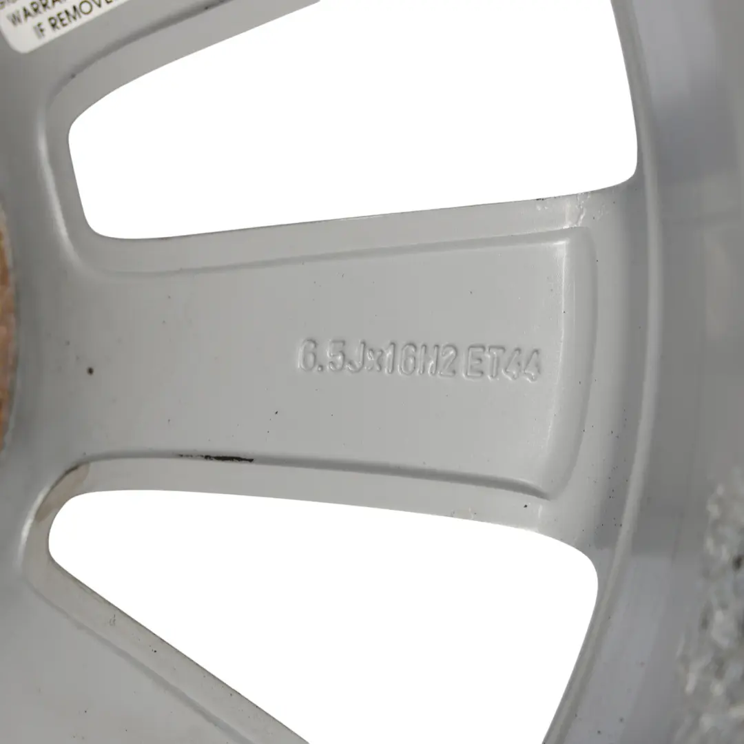 Felge Leichtmetall Silber 16" 6,5J ET:44 für VW Volkswagen New Beetle mit Teilenummer 5C0601025T VW Volkswagen New Beetle Felge Leichtmetall Silber 16" 6,5J ET:44 - SKU 5C0601025T-2 - Teilenummer 5C0601025T