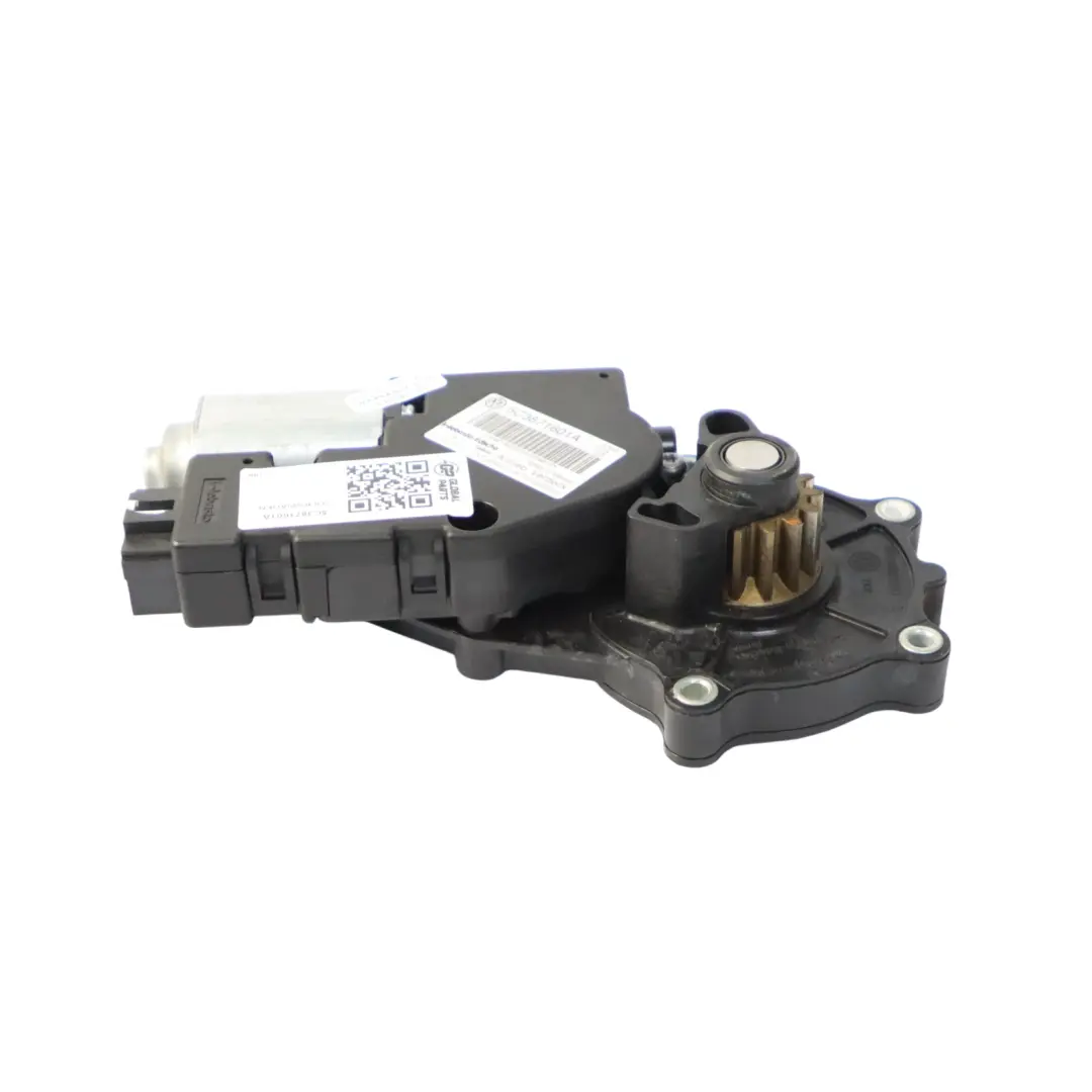 Folding Top Motor Actuator Webasto to Volkswagen VW New Beetle with Part number 5C3871601A Volkswagen VW New Beetle Folding Top Motor Actuator Webasto - SKU 5C3871601A - Part number 5C3871601A
