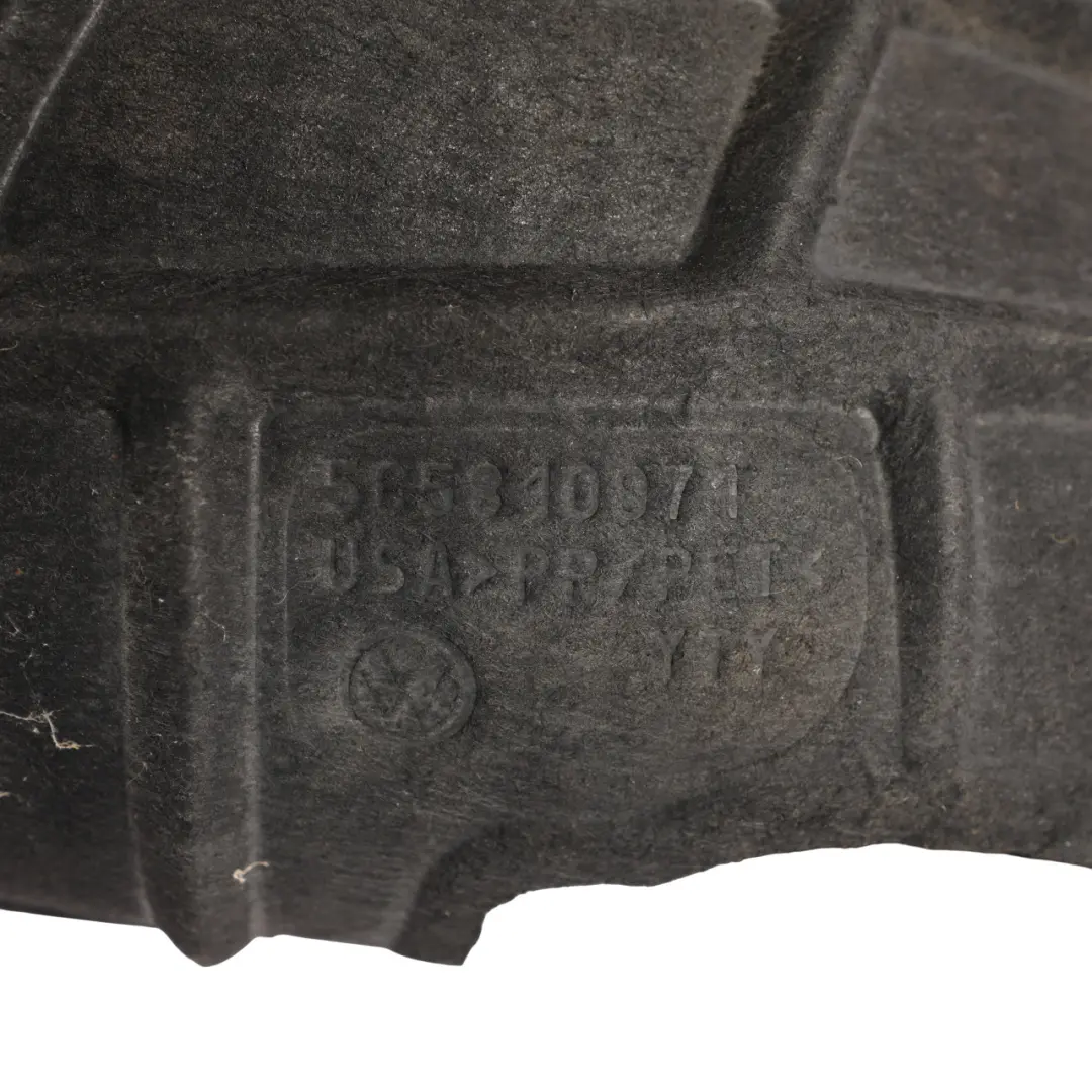 Volkswagen New Beetle Carcasa Protección Paso Rueda Trasero Derecho 5C5810971 - SKU 5C5810970D - Número de pieza 5C5810970D