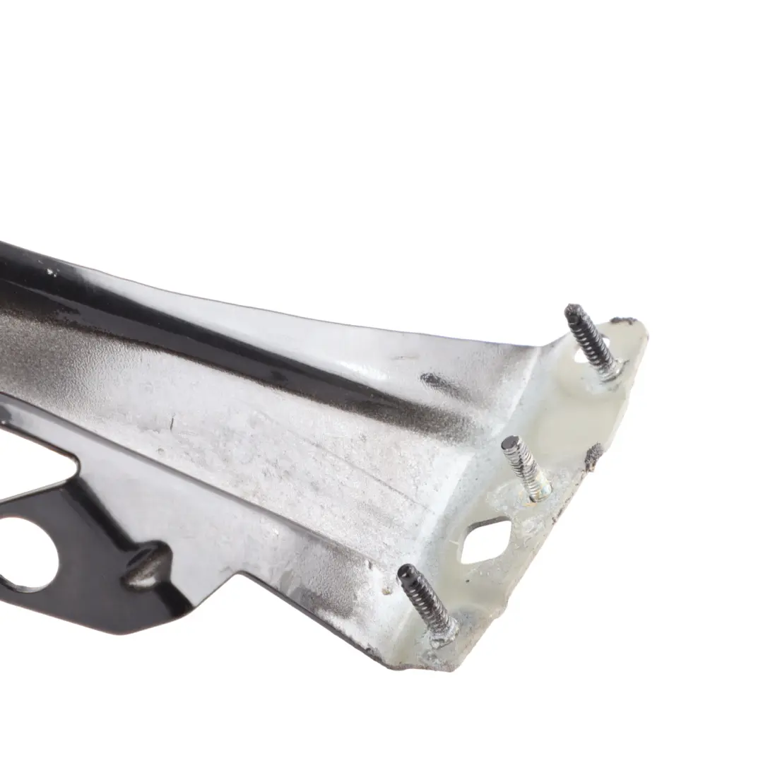 Wing Fender Mount Bracket Holder Right O/S to VW Volkswagen New Beetle with Part number 5C5821136 VW Volkswagen New Beetle Wing Fender Mount Bracket Holder Right O/S - SKU 5C5821136 - Part number 5C5821136