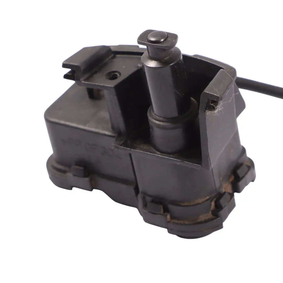 Siłownik Klapki Wlewu Paliwa do Volkswagen Golf Mk7 o numerze 5C6810773K Volkswagen Golf Mk7 Siłownik Klapki Wlewu Paliwa - SKU 5C6810773K - Numer Części 5C6810773K