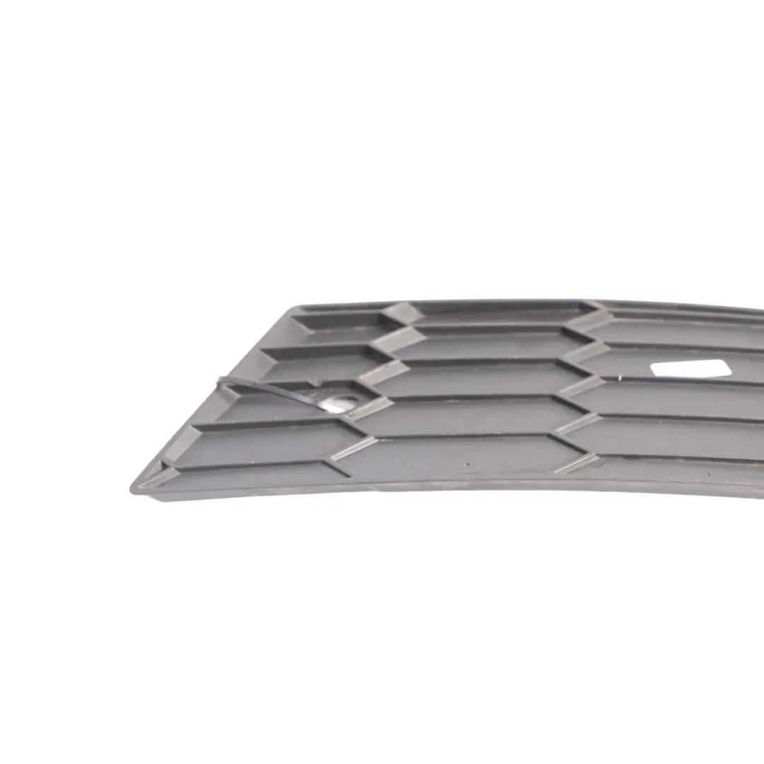 Cache Antibrouillard Pare-Chocs Avant Gauche Grille pour Skoda Octavia 5E à propos du numéro de pièce 5E0807682B Skoda Octavia 5E Cache Antibrouillard Pare-Chocs Avant Gauche Grille - SKU 5E0807682B - Numéro de pièce 5E0807682B
