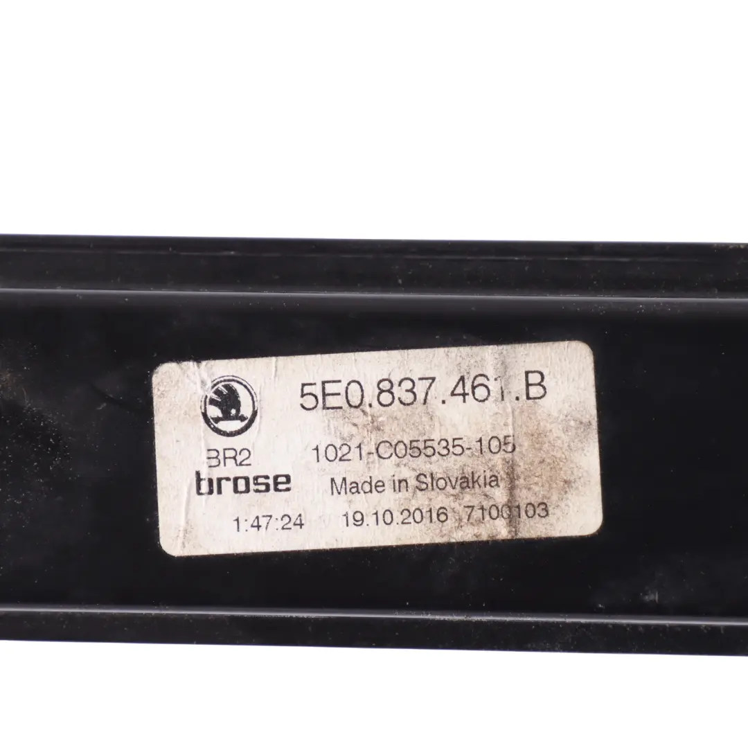 Alzacristallo Regolatore Anteriore Sinistro per Skoda Octavia 5E con numero di parte 5E0837461B Skoda Octavia 5E Alzacristallo Regolatore Anteriore Sinistro - SKU 5E0837461B - Numero di parte 5E0837461B
