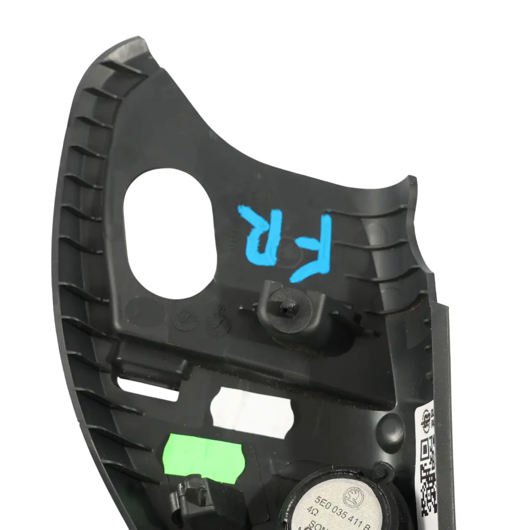 Skoda Octavia Mk3 5E Copertura Tweeter Altoparlante Anteriore Destra - SKU 5E0837974 - Numero di parte 5E0837974