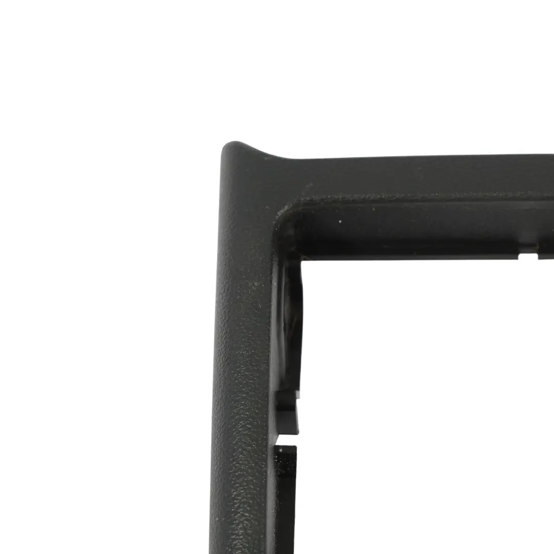 Mk3 5E Rivestimento Bordo Console Centrale Posteriore per Skoda Octavia con numero di parte 5E0857289C Skoda Octavia Mk3 5E Rivestimento Bordo Console Centrale Posteriore - SKU 5E0857289C - Numero di parte 5E0857289C