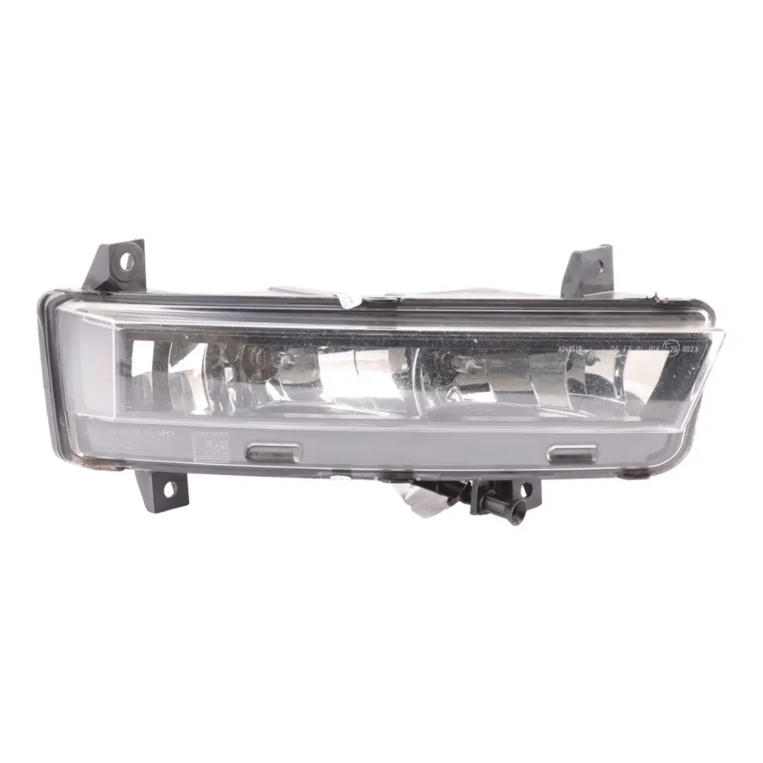 Skoda Octavia 5E Feu Antibrouillard Halogène Avant Droit - SKU 5E0941702A - Numéro de pièce 5E0941702A