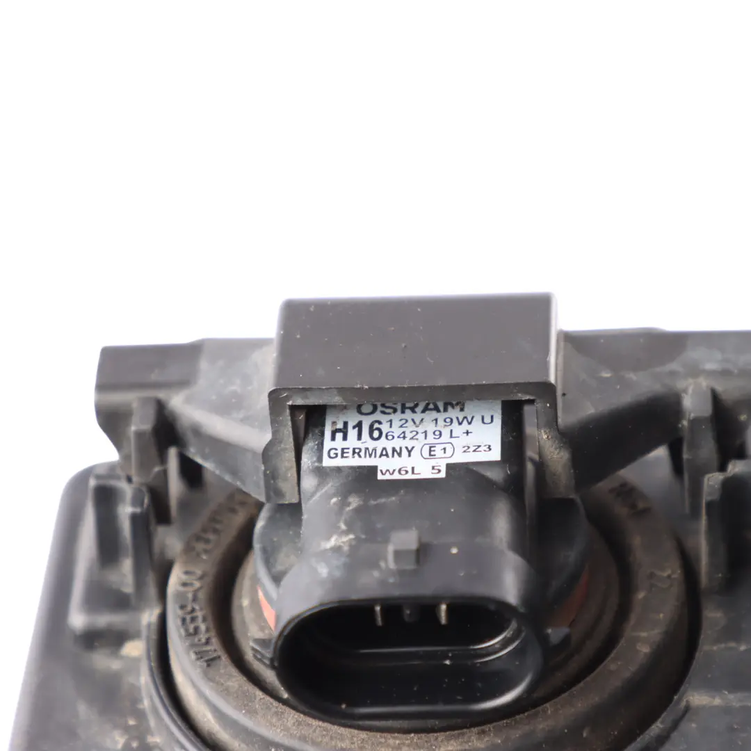 Front Halogen Fog Light Right O/S to Skoda Octavia 5E with Part number 5E0941702A Skoda Octavia 5E Front Halogen Fog Light Right O/S - SKU 5E0941702A - Part number 5E0941702A