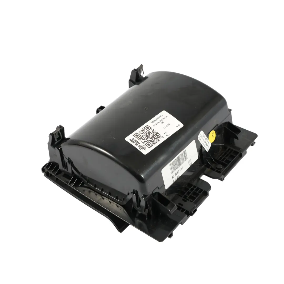 Schowek Popielniczka Konsoli Środkowa do Skoda Octavia 5E o numerze 5E2863077D Skoda Octavia 5E Schowek Popielniczka Konsoli Środkowa - SKU 5E2863077D - Numer Części 5E2863077D