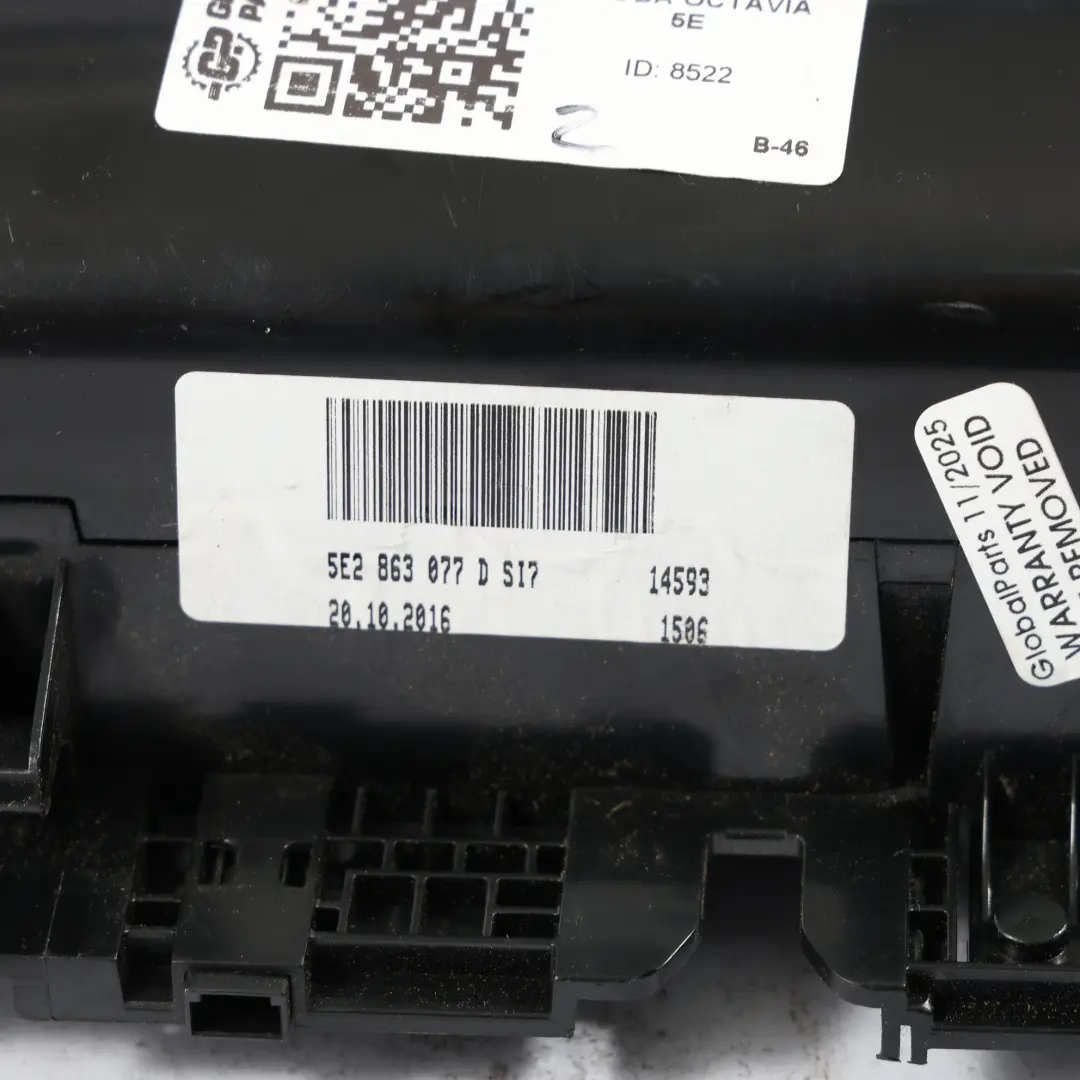 Cache Cendrier Garniture Console Centrale Effet Carbone pour Skoda Octavia 5E à propos du numéro de pièce 5E2863077D Skoda Octavia 5E Cache Cendrier Garniture Console Centrale Effet Carbone - SKU 5E2863077D - Numéro de pièce 5E2863077D