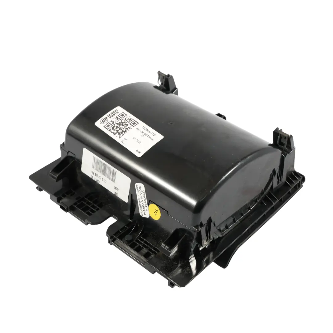 Embellecedor Cenicero Consola Central Efecto Carbono para Skoda Octavia 5E con número de pieza 5E2863077D Skoda Octavia 5E Embellecedor Cenicero Consola Central Efecto Carbono - SKU 5E2863077D - Número de pieza 5E2863077D