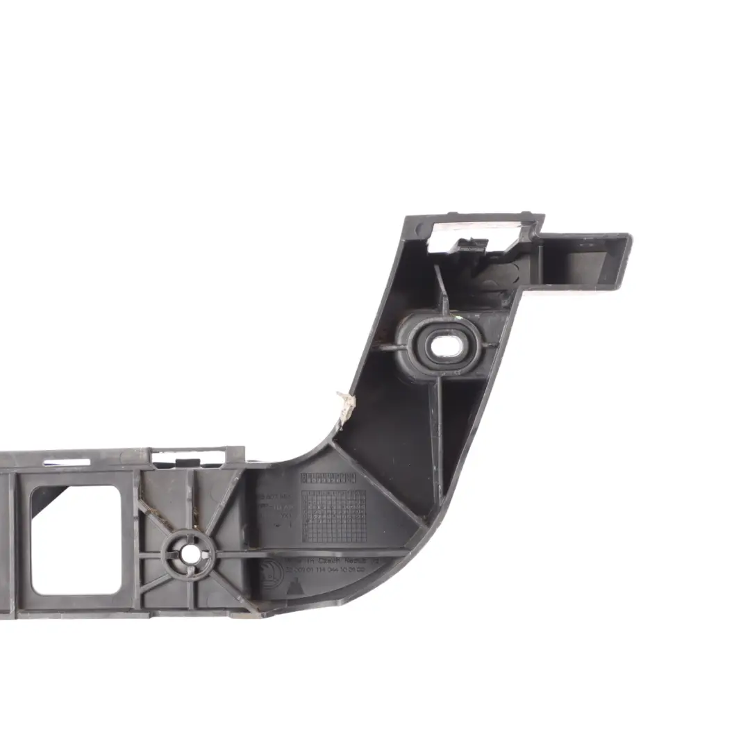Skoda Octavia Mk3 5E Sedan Soporte Parachoques Guía Montaje Izquierda - SKU 5E5807863 - Número de pieza 5E5807863