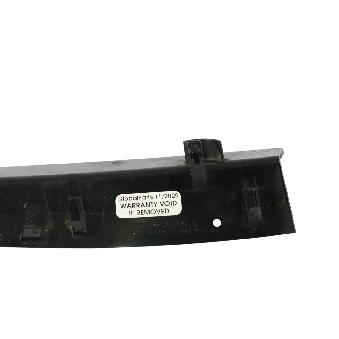 Skoda Octavia 5E Cache De Feu Arrière Droit - SKU 5E5945312A - Numéro de pièce 5E5945312A