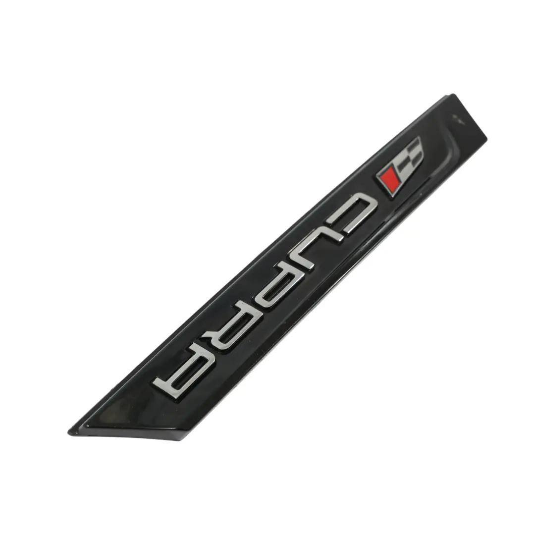 Mk3 Listwa Listewka Ozdobna Emblemat Logo Cupra do Seat Leon Cupra o numerze 5F0103929 Seat Leon Cupra Mk3 Listwa Listewka Ozdobna Emblemat Logo Cupra - SKU 5F0103929 - Numer Części 5F0103929