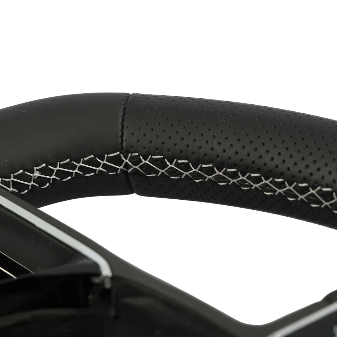 5F Ibiza 6J Volante NUOVO In Pelle Nera Fondo Piatto per Seat Leon Cupra con numero di parte 5F0419091C Seat Leon Cupra 5F Ibiza 6J Volante NUOVO In Pelle Nera Fondo Piatto - SKU 5F0419091C-1 - Numero di parte 5F0419091C