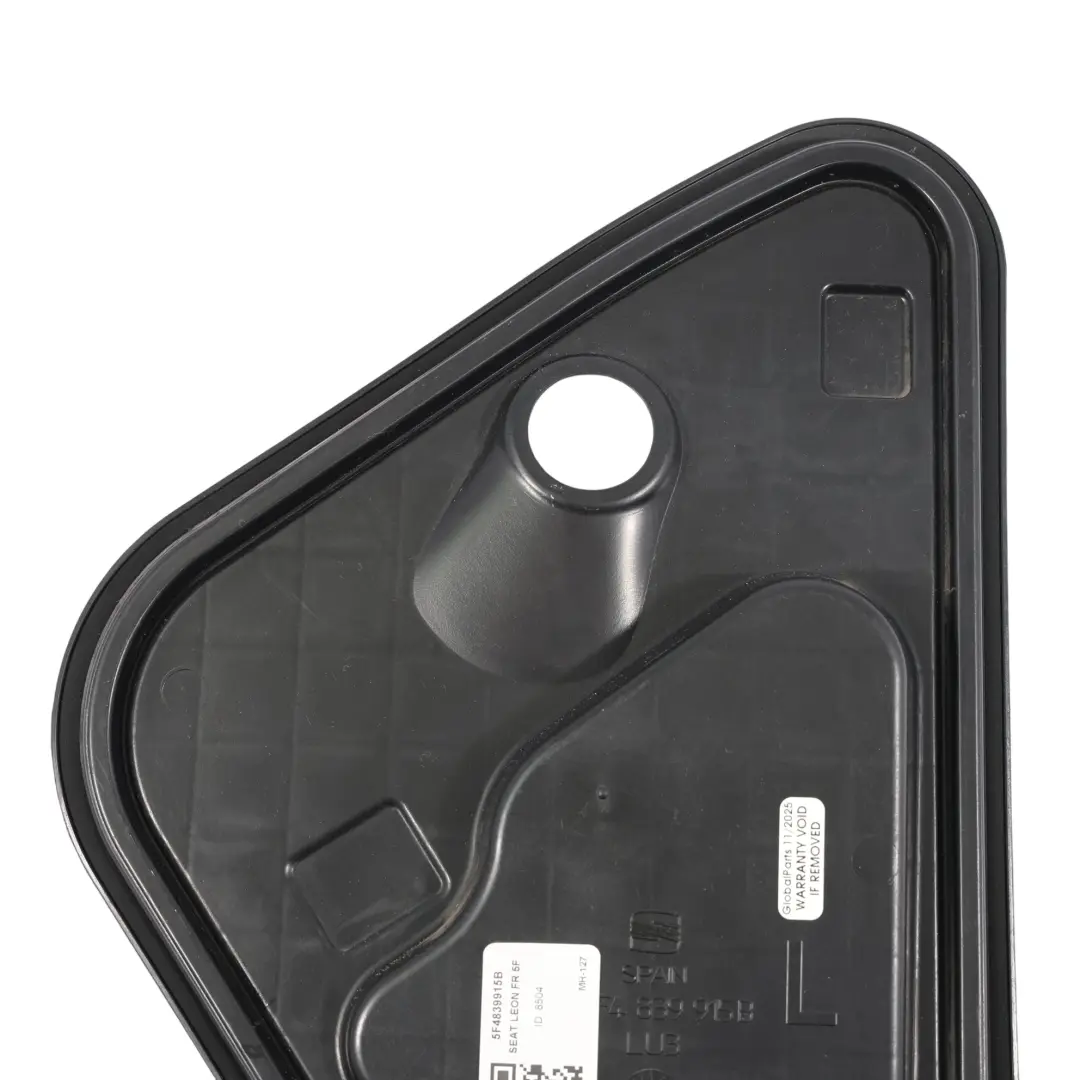 5F 4D Embellecedor Puerta Trasera Izquierda para Seat Leon FR con número de pieza 5F4839915B Seat Leon FR 5F 4D Embellecedor Puerta Trasera Izquierda - SKU 5F4839915B - Número de pieza 5F4839915B