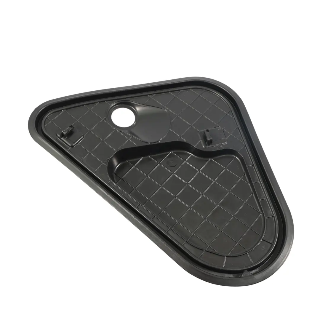 5F 4D Embellecedor Puerta Trasera Izquierda para Seat Leon FR con número de pieza 5F4839915B Seat Leon FR 5F 4D Embellecedor Puerta Trasera Izquierda - SKU 5F4839915B - Número de pieza 5F4839915B