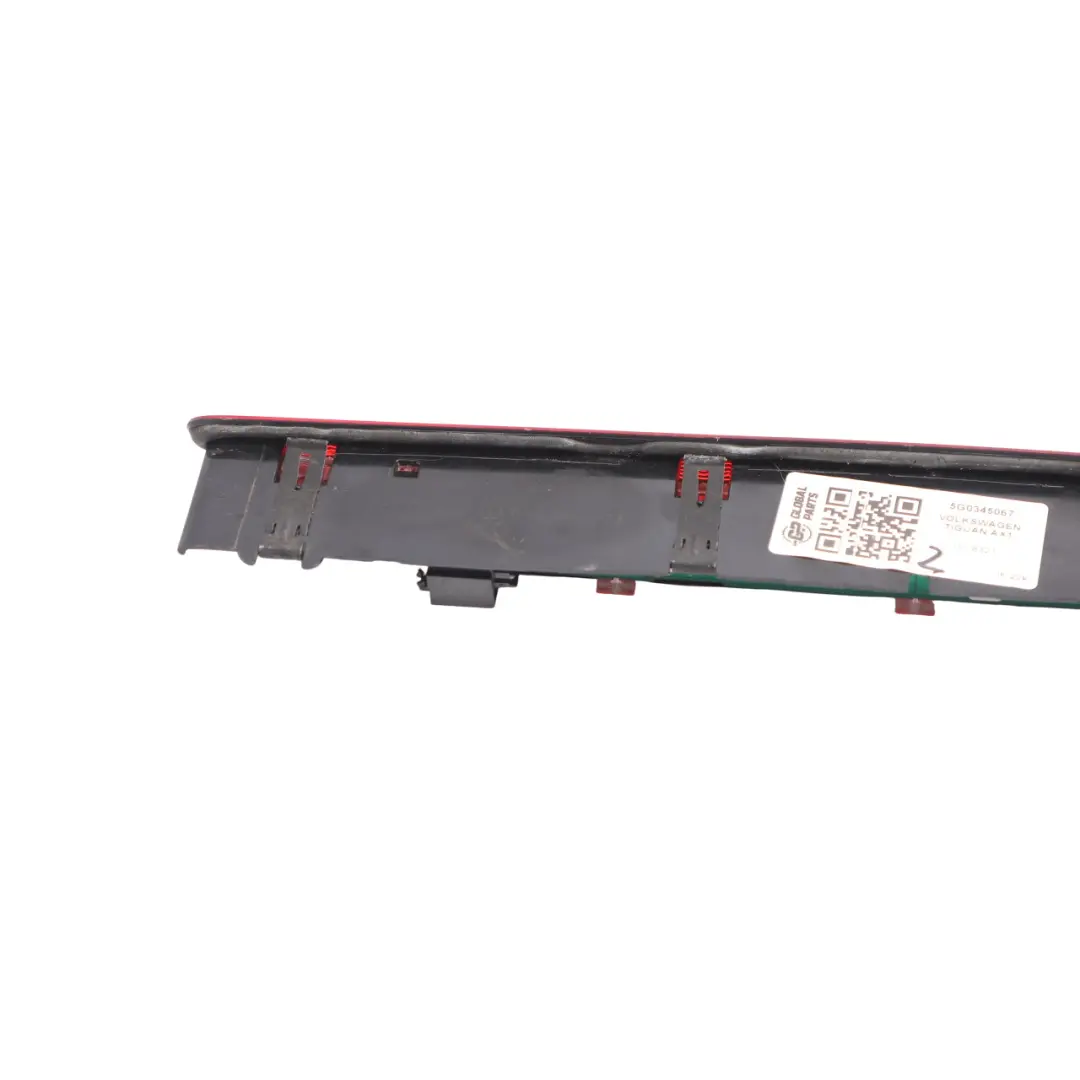 Volkswagen Tiguan Mk2 AX1 Terza Luce Stop Posteriore Lampada Centrale - SKU 5G0945087B - Numero di parte 5G0945087B