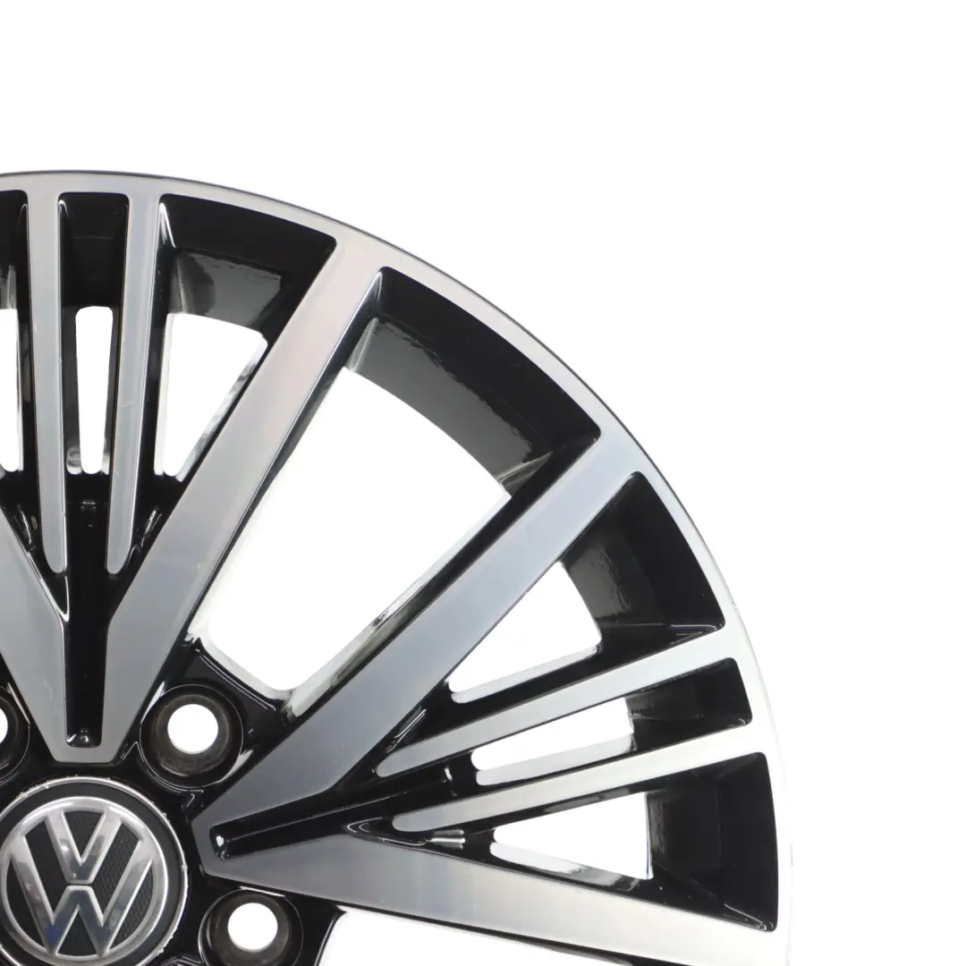 Jante En Alliage Argentée 16" 6,5J ET:46 pour Volkswagen Golf Mk7 à propos du numéro de pièce 5G0601025CD Volkswagen Golf Mk7 Jante En Alliage Argentée 16" 6,5J ET:46 - SKU 5G0601025CD-2 - Numéro de pièce 5G0601025CD