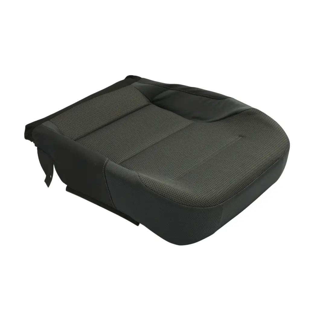 Housse Coussin Siège Avant Tissu D'Ameublement Noir Titane pour Volkswagen Golf Mk7 à propos du numéro de pièce 5G0881405CD Volkswagen Golf Mk7 Housse Coussin Siège Avant Tissu D'Ameublement Noir Titane - SKU 5G0881405CD - Numéro de pièce 5G0881405CD