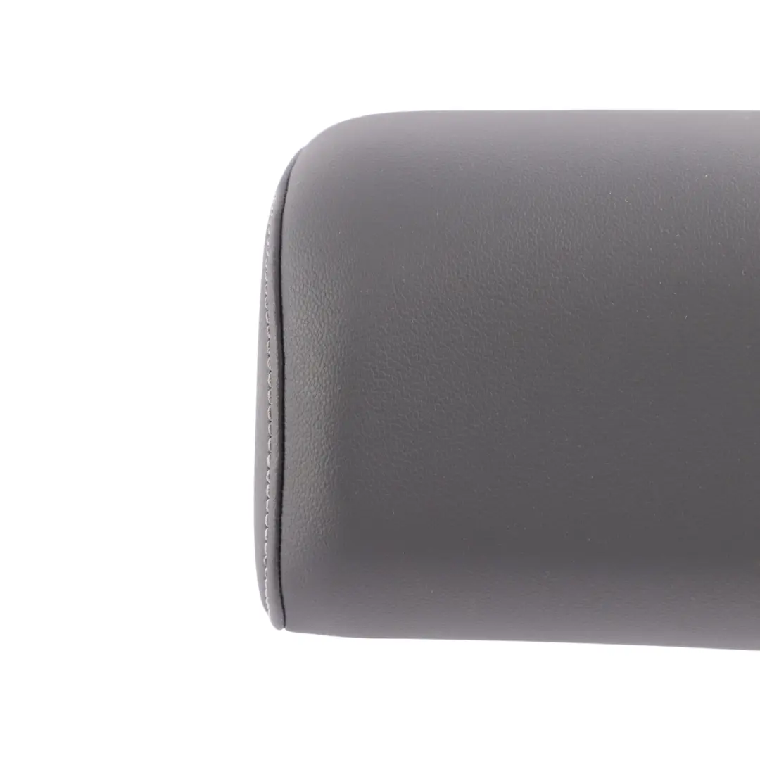 Appuie Tête Arrière Similicuir Gauche Droite pour Volkswagen Golf Mk7 à propos du numéro de pièce 5G0885901AF Volkswagen Golf Mk7 Appuie Tête Arrière Similicuir Gauche Droite - SKU 5G0885901AF - Numéro de pièce 5G0885901AF