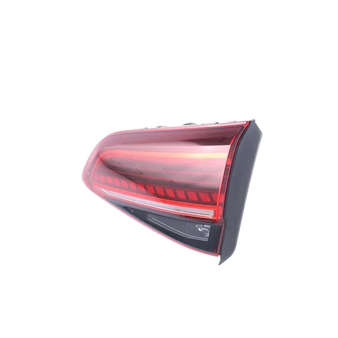 Fanale Posteriore Luce Coperchio Linea Interna R Destra per VW Golf Mk7 con numero di parte 5G0945308Q VW Golf Mk7 Fanale Posteriore Luce Coperchio Linea Interna R Destra - SKU 5G0945308Q - Numero di parte 5G0945308Q