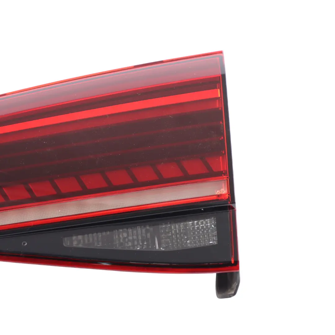 Feu Arrière Droit Intérieur De Hayon Arrière pour Volkswagen Golf Mk7 à propos du numéro de pièce 5G0945308Q Volkswagen Golf Mk7 Feu Arrière Droit Intérieur De Hayon Arrière - SKU 5G0945308Q - Numéro de pièce 5G0945308Q