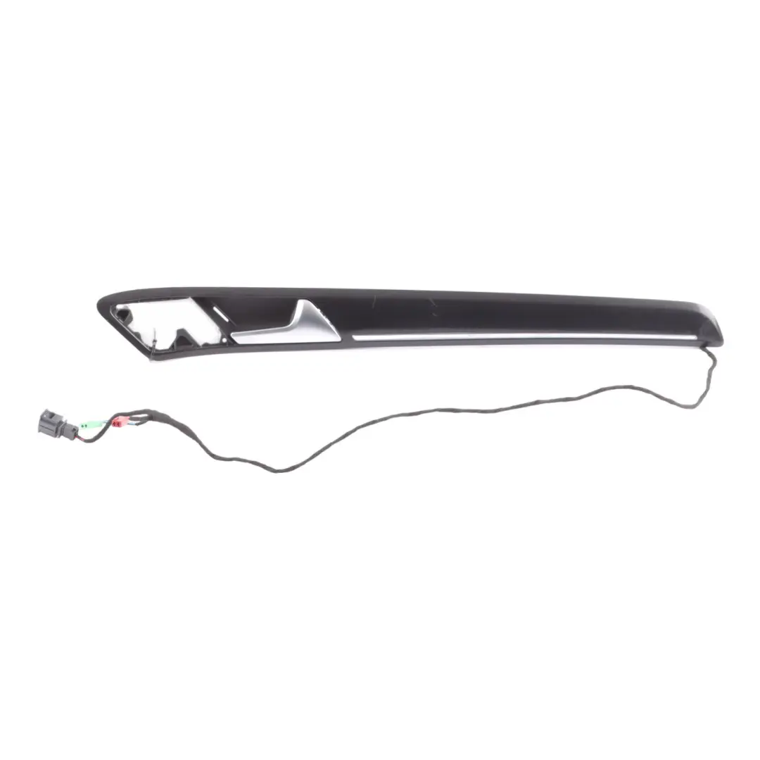 Türverkleidung Alu Carbon Vorne Rechts für Volkswagen Golf Mk7 R mit Teilenummer 5G4858066B Volkswagen Golf Mk7 R Türverkleidung Alu Carbon Vorne Rechts - SKU 5G4858066B - Teilenummer 5G4858066B