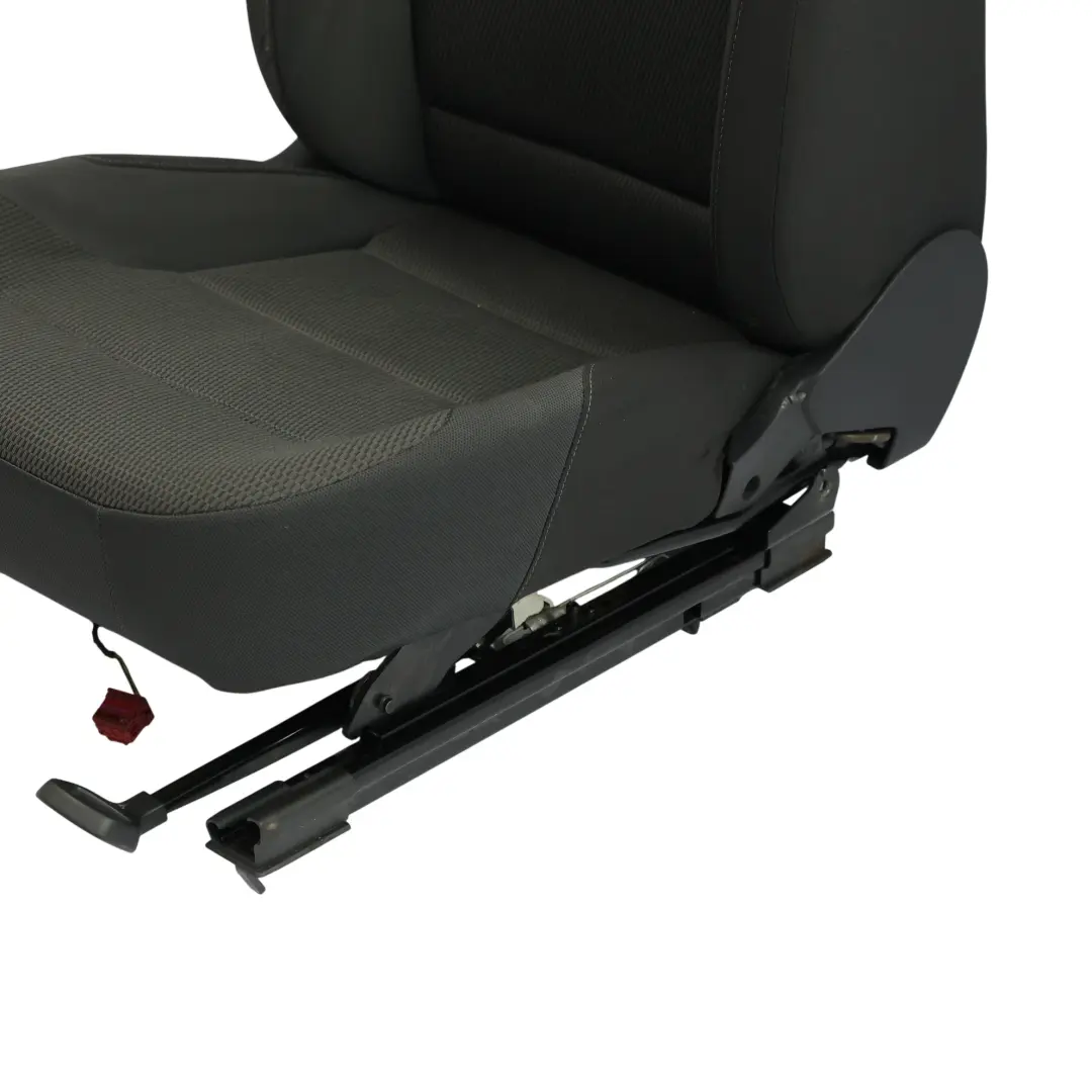 5G VII 5D Siège Avant Droit Tissu Noir pour Volkswagen Golf à propos du numéro de pièce 5G4881806DQ Volkswagen Golf 5G VII 5D Siège Avant Droit Tissu Noir - SKU 5G4881806DQ-1 - Numéro de pièce 5G4881806DQ