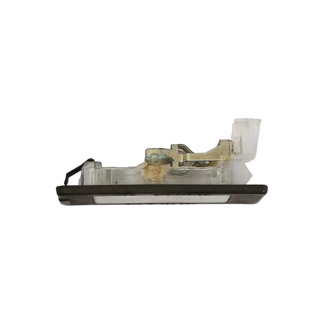 7P Kennzeichen Leuchte Hinten Lampe für Volkswagen Touareg mit Teilenummer 5N0943021 Volkswagen Touareg 7P Kennzeichen Leuchte Hinten Lampe - SKU 5N0943021 - Teilenummer 5N0943021