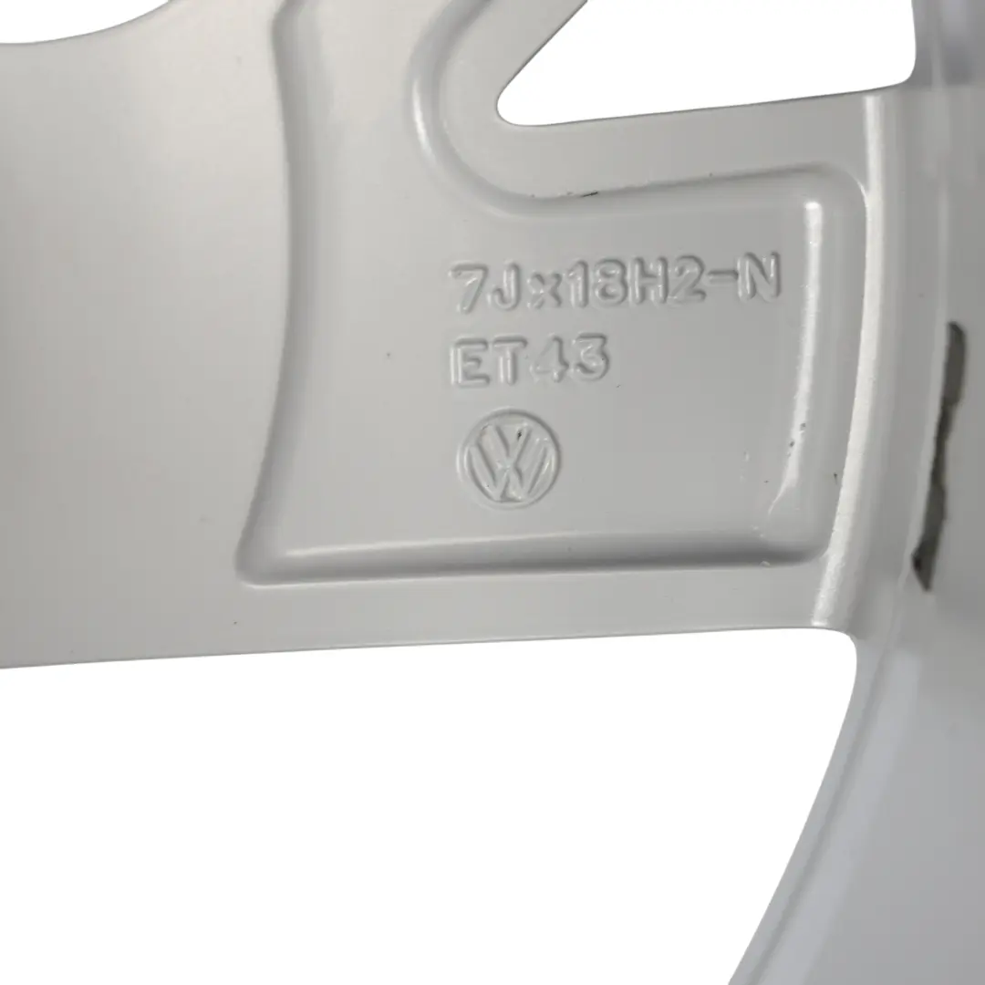Volkswagen Tiguan AX1 Mk2 Jante Alliage Argentée 18" 7J ET:43 - SKU 5NA601025AD-1 - Numéro de pièce 5NA601025AD