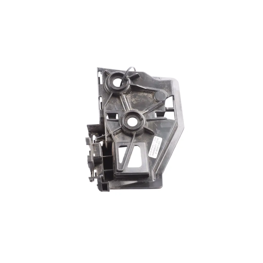 Uchwyt Mocowania Zderzaka Tylnego Prawy do Volkswagen Tiguan AX1 o numerze 5NA807394A Volkswagen Tiguan AX1 Uchwyt Mocowania Zderzaka Tylnego Prawy - SKU 5NA807394A - Numer Części 5NA807394A