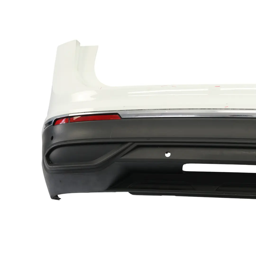 Tylny Zderzak Pure White Biały - C9A do Volkswagen VW Tiguan AX1 o numerze 5NA807421 Volkswagen VW Tiguan AX1 Tylny Zderzak Pure White Biały - C9A - SKU 5NA807421-PWH - Numer Części 5NA807421