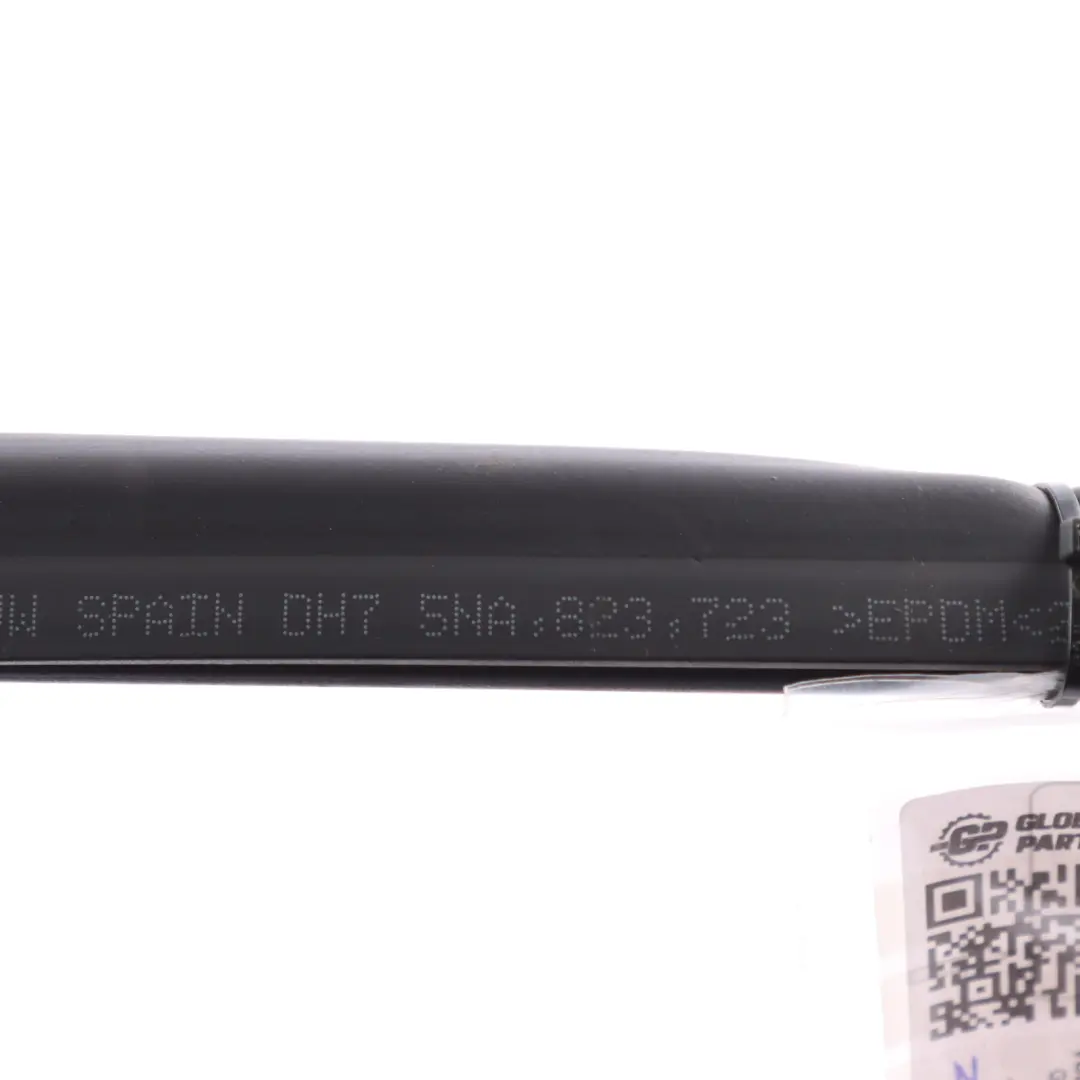 Front Hood Bonnet Rubber Gasket Seal Sealing to Volkswagen VW Golf Mk7 with Part number 5NA823723 Volkswagen VW Golf Mk7 Front Hood Bonnet Rubber Gasket Seal Sealing - SKU 5NA823723 - Part number 5NA823723