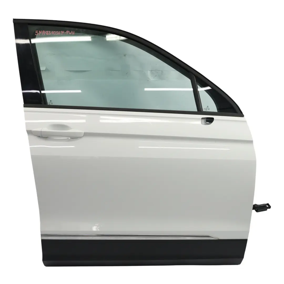 Vorne Rechts Pure White Weiss - C9A für Volkswagen VW Tiguan AX1 mit Teilenummer 5NA831056N Volkswagen VW Tiguan AX1 Vorne Rechts Pure White Weiss - C9A - SKU 5NA831056N-PWH - Teilenummer 5NA831056N