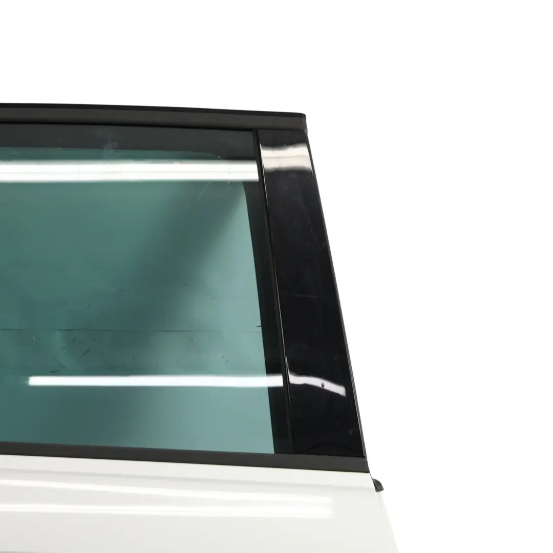 Porta Posteriore Destra Pure White Bianco - C9A per Volkswagen VW Tiguan AX1 con numero di parte 5NA833056J Volkswagen VW Tiguan AX1 Porta Posteriore Destra Pure White Bianco - C9A - SKU 5NA833056J-PWH - Numero di parte 5NA833056J