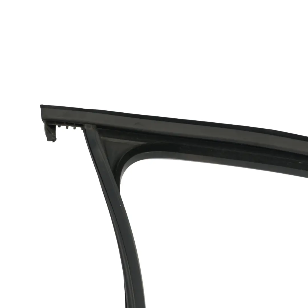 Burlete De Ventana De Puerta Delantera Derecha para VW Tiguan AX1 con número de pieza 5NA837432D VW Tiguan AX1 Burlete De Ventana De Puerta Delantera Derecha - SKU 5NA837432D - Número de pieza 5NA837432D