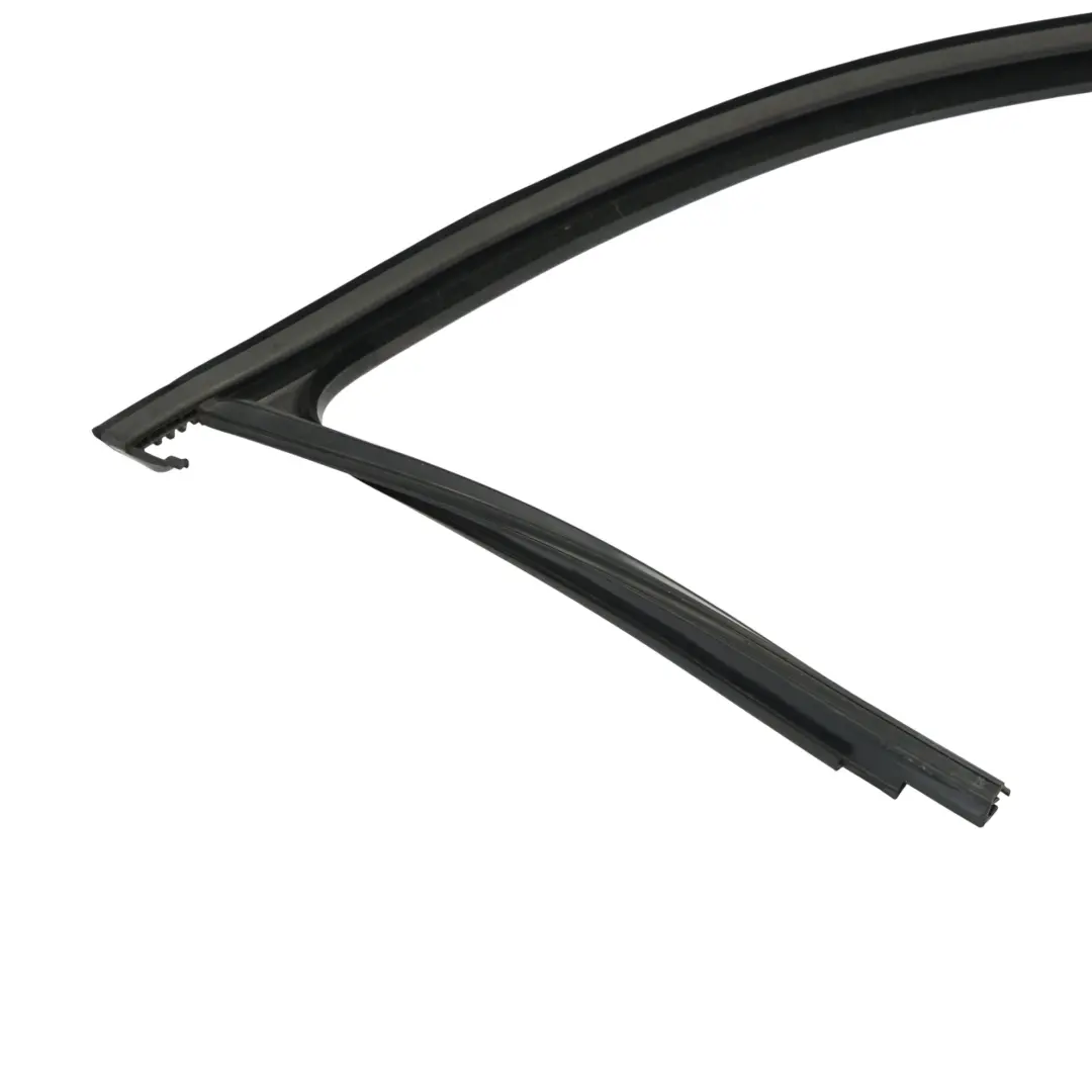 Finestrino Porta Gudie Guarnizione Anteriore Destra per VW Tiguan AX1 con numero di parte 5NA837432D VW Tiguan AX1 Finestrino Porta Gudie Guarnizione Anteriore Destra - SKU 5NA837432D - Numero di parte 5NA837432D