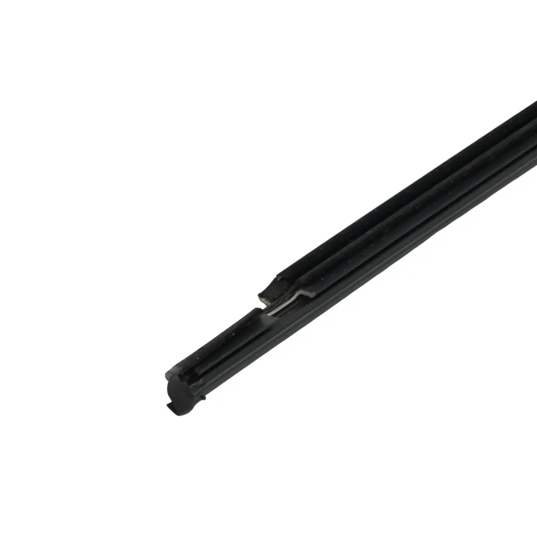 VW Tiguan AX1 Striscia Tenuta Del Finestrino Interno Anteriore Destro - SKU 5NA837480 - Numero di parte 5NA837480